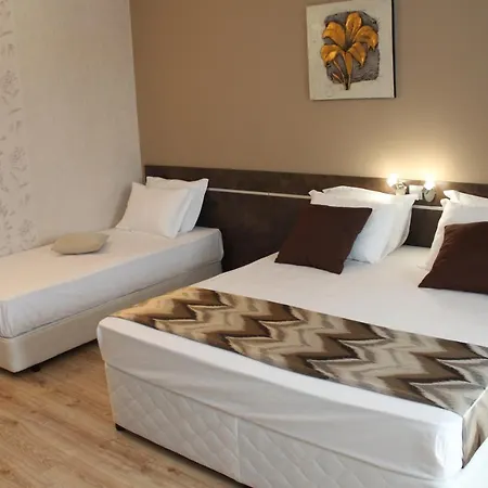 Sea & Hill хотелски тип 3* Lozeneț
